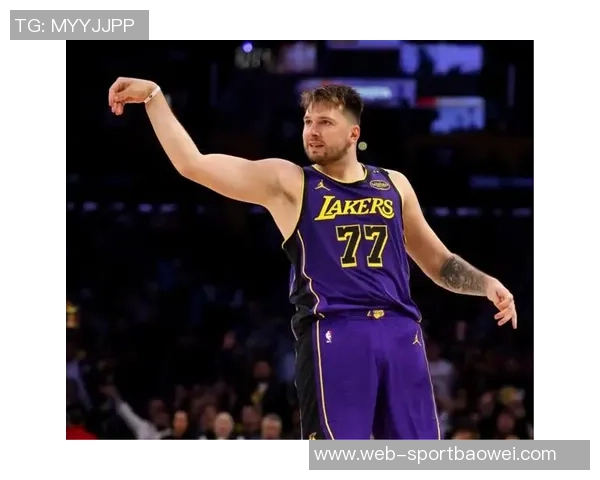 东契奇称赞斯玛特防守沟通能力强调队友们都愿意倾听他的意见